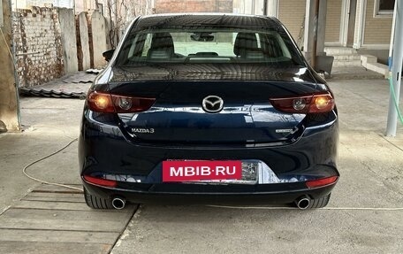 Mazda 3, 2021 год, 1 900 000 рублей, 3 фотография