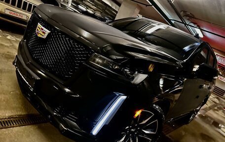Cadillac Escalade V, 2022 год, 15 800 000 рублей, 22 фотография