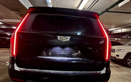 Cadillac Escalade V, 2022 год, 15 800 000 рублей, 17 фотография