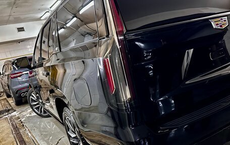 Cadillac Escalade V, 2022 год, 15 800 000 рублей, 28 фотография