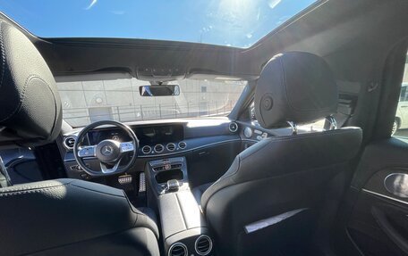 Mercedes-Benz E-Класс, 2019 год, 4 300 000 рублей, 16 фотография