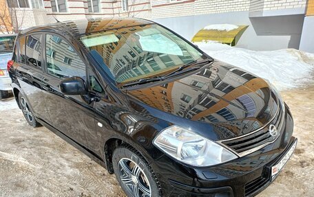 Nissan Tiida, 2010 год, 980 000 рублей, 3 фотография