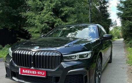 BMW 7 серия, 2021 год, 9 450 000 рублей, 2 фотография