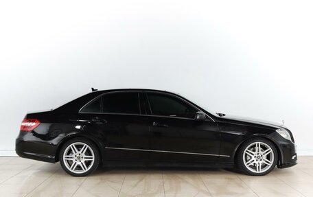 Mercedes-Benz E-Класс, 2011 год, 2 049 000 рублей, 5 фотография