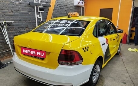 Volkswagen Polo VI (EU Market), 2019 год, 720 000 рублей, 4 фотография