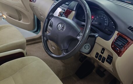 Toyota Ipsum II, 2001 год, 990 000 рублей, 36 фотография