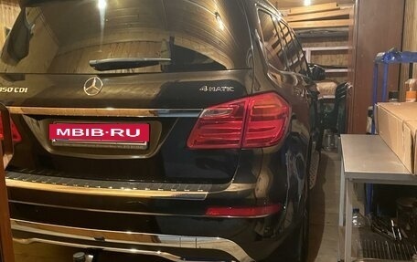 Mercedes-Benz GL-Класс, 2013 год, 3 250 000 рублей, 4 фотография