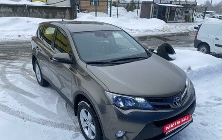 Toyota RAV4, 2013 год, 1 940 000 рублей, 3 фотография