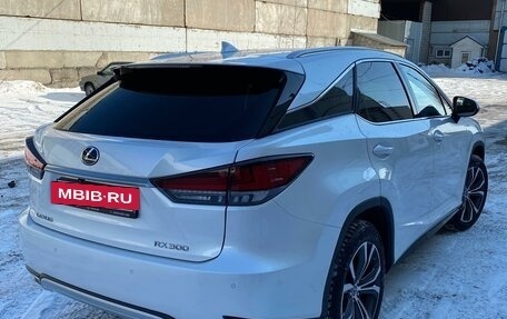Lexus RX IV рестайлинг, 2021 год, 5 900 000 рублей, 3 фотография