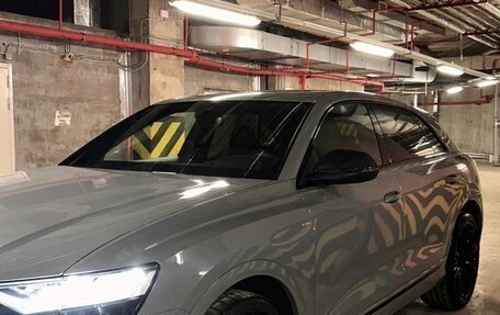 Audi Q8 I, 2023 год, 13 000 000 рублей, 15 фотография