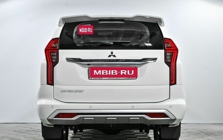Mitsubishi Montero Sport, 2022 год, 5 280 000 рублей, 5 фотография