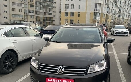 Volkswagen Passat B7, 2012 год, 1 990 000 рублей, 1 фотография