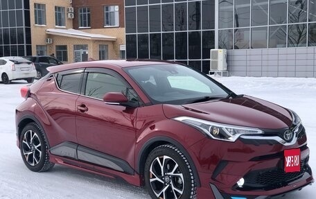 Toyota C-HR I рестайлинг, 2017 год, 2 000 000 рублей, 1 фотография