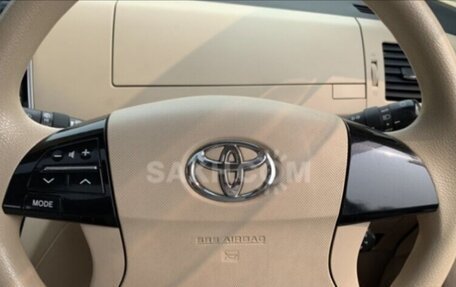 Toyota Estima III рестайлинг -2, 2012 год, 1 800 000 рублей, 7 фотография