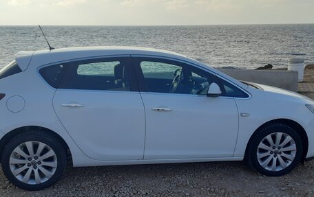 Opel Astra J, 2012 год, 995 000 рублей, 4 фотография