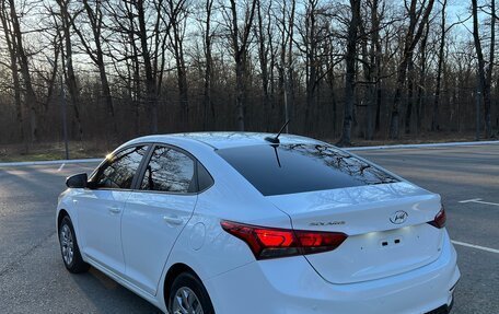 Hyundai Solaris II рестайлинг, 2018 год, 1 150 000 рублей, 2 фотография