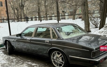 Jaguar XJ III (X350), 1992 год, 1 000 000 рублей, 2 фотография