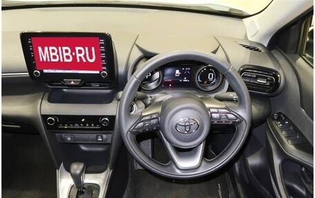 Toyota Yaris Cross, 2020 год, 1 790 000 рублей, 8 фотография