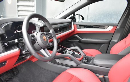 Porsche Cayenne III, 2023 год, 18 600 000 рублей, 10 фотография