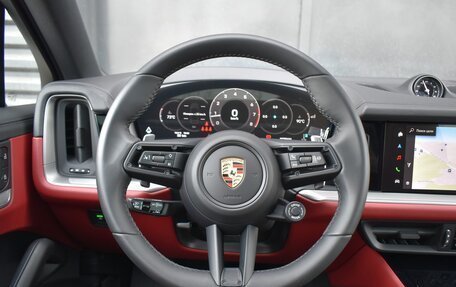 Porsche Cayenne III, 2023 год, 18 600 000 рублей, 21 фотография