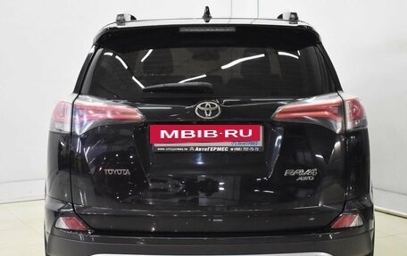 Toyota RAV4, 2017 год, 2 289 000 рублей, 3 фотография