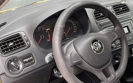 Volkswagen Polo VI (EU Market), 2018 год, 750 000 рублей, 3 фотография