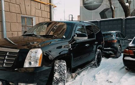 Cadillac Escalade III, 2008 год, 1 499 999 рублей, 2 фотография