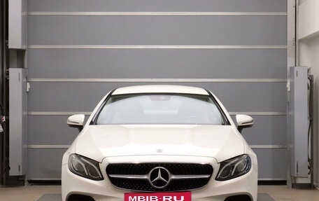 Mercedes-Benz E-Класс, 2019 год, 4 149 000 рублей, 2 фотография