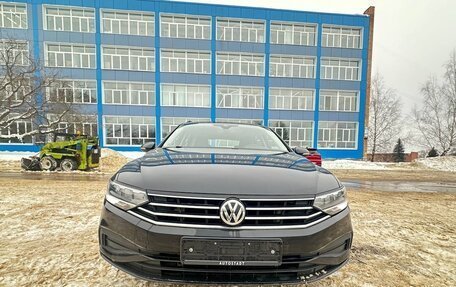 Volkswagen Passat B8 рестайлинг, 2019 год, 2 252 000 рублей, 4 фотография