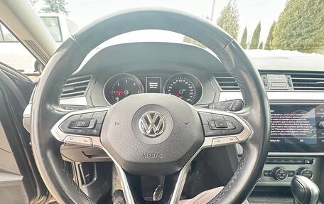 Volkswagen Passat B8 рестайлинг, 2019 год, 2 252 000 рублей, 9 фотография