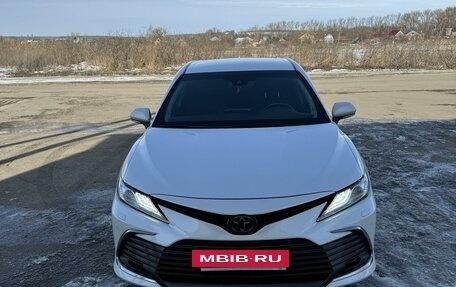 Toyota Camry, 2022 год, 4 000 000 рублей, 5 фотография