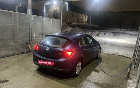 Opel Astra J, 2013 год, 810 000 рублей, 6 фотография