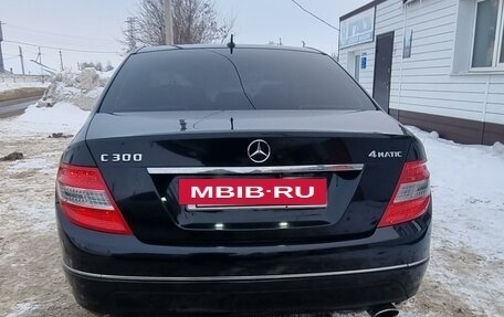 Mercedes-Benz C-Класс, 2010 год, 1 300 000 рублей, 6 фотография