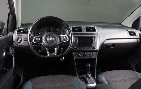 Volkswagen Polo VI (EU Market), 2012 год, 969 000 рублей, 6 фотография