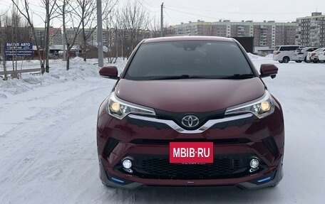 Toyota C-HR I рестайлинг, 2017 год, 2 000 000 рублей, 5 фотография