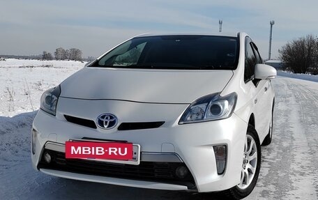 Toyota Prius, 2012 год, 1 570 000 рублей, 3 фотография