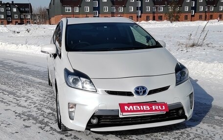 Toyota Prius, 2012 год, 1 570 000 рублей, 5 фотография