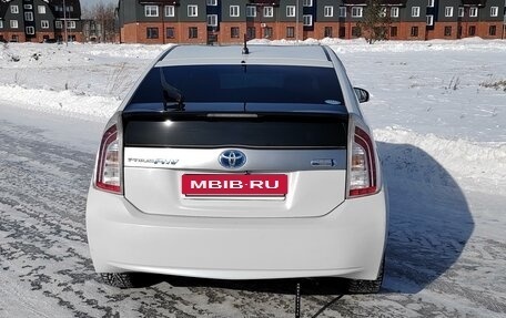 Toyota Prius, 2012 год, 1 570 000 рублей, 11 фотография