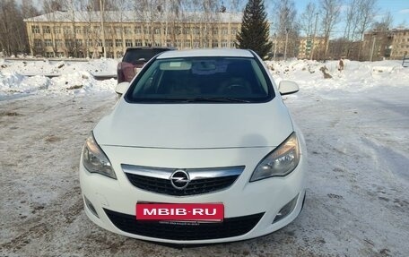 Opel Astra J, 2012 год, 910 000 рублей, 4 фотография