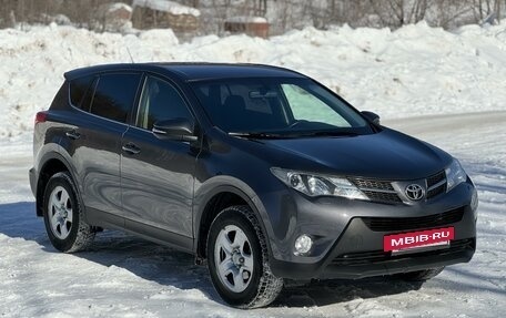Toyota RAV4, 2013 год, 1 980 000 рублей, 2 фотография