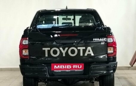 Toyota Hilux VIII, 2023 год, 6 700 000 рублей, 5 фотография