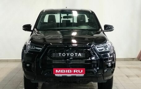 Toyota Hilux VIII, 2023 год, 6 700 000 рублей, 2 фотография