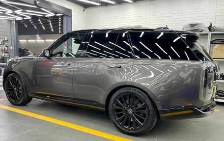 Land Rover Range Rover IV рестайлинг, 2022 год, 24 300 000 рублей, 3 фотография