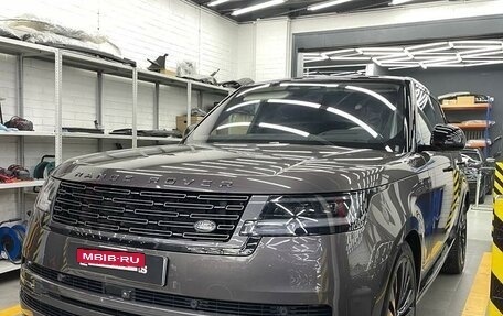 Land Rover Range Rover IV рестайлинг, 2022 год, 24 300 000 рублей, 2 фотография