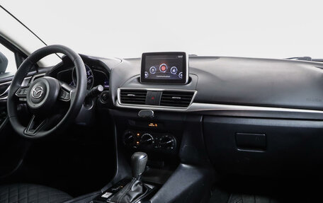 Mazda 3, 2016 год, 1 600 000 рублей, 9 фотография