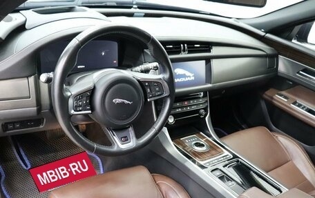 Jaguar XF II, 2017 год, 2 999 000 рублей, 8 фотография