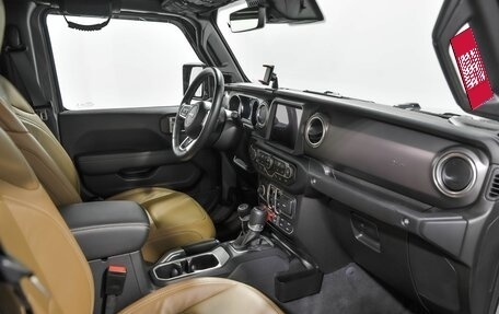 Jeep Gladiator, 2021 год, 7 000 000 рублей, 19 фотография