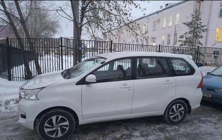 Toyota Avanza II, 2017 год, 2 400 000 рублей, 2 фотография