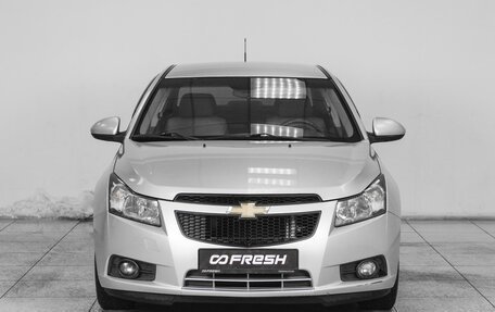 Chevrolet Cruze II, 2010 год, 739 000 рублей, 3 фотография