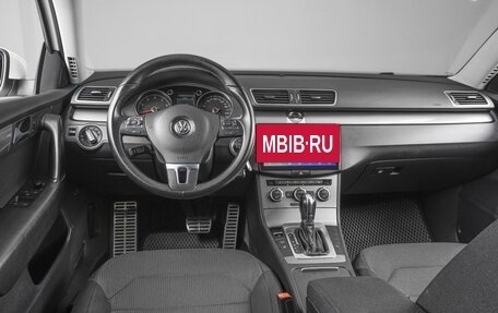Volkswagen Passat B7, 2012 год, 1 349 000 рублей, 6 фотография
